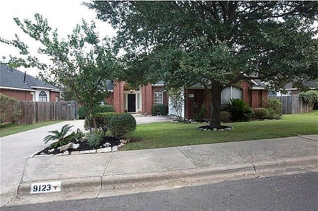 2nd image of 9123 Fainwood Ln