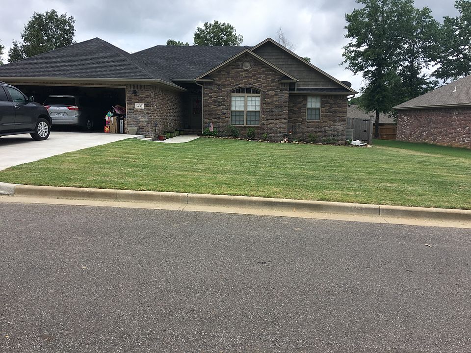 1st image of 308 Cottonwood Ln
