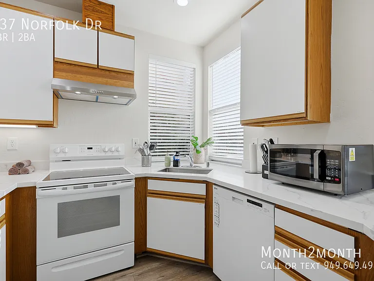 437 Norfolk Dr — Photo 24