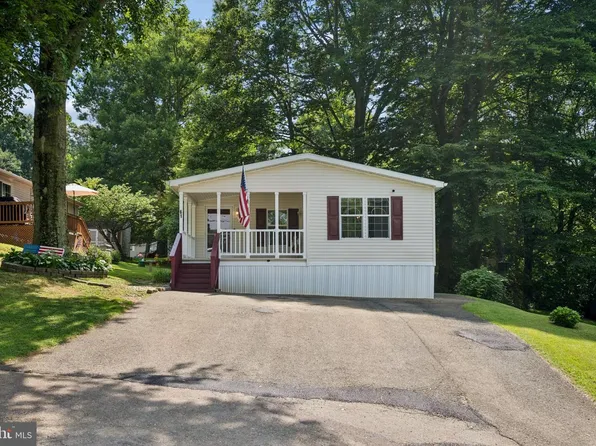 61 Glen Roy Rd, Nottingham, PA 19362