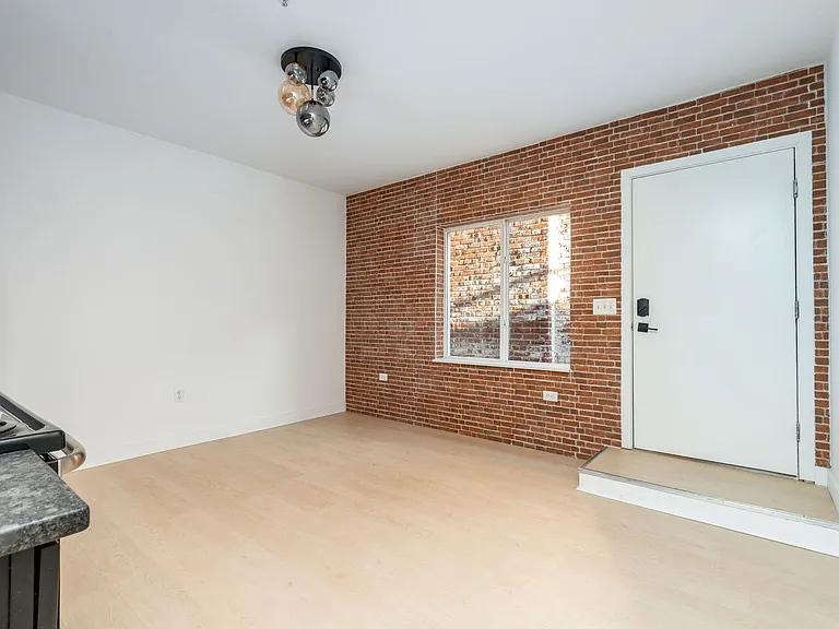 3003 Glenwood — Photo 62