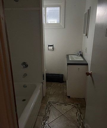4th image of 223-225 Princeton St