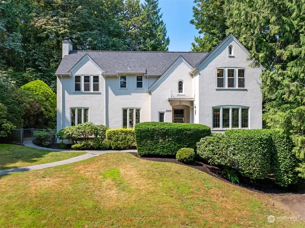 1919 Interlaken Drive E, Seattle, WA 98112