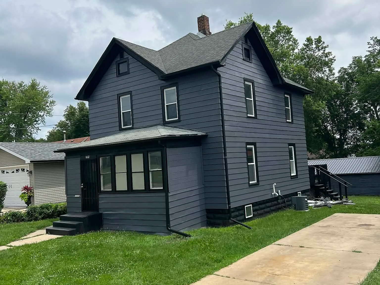 3 bed, 1344 sqft, $1,400 — Photo 2