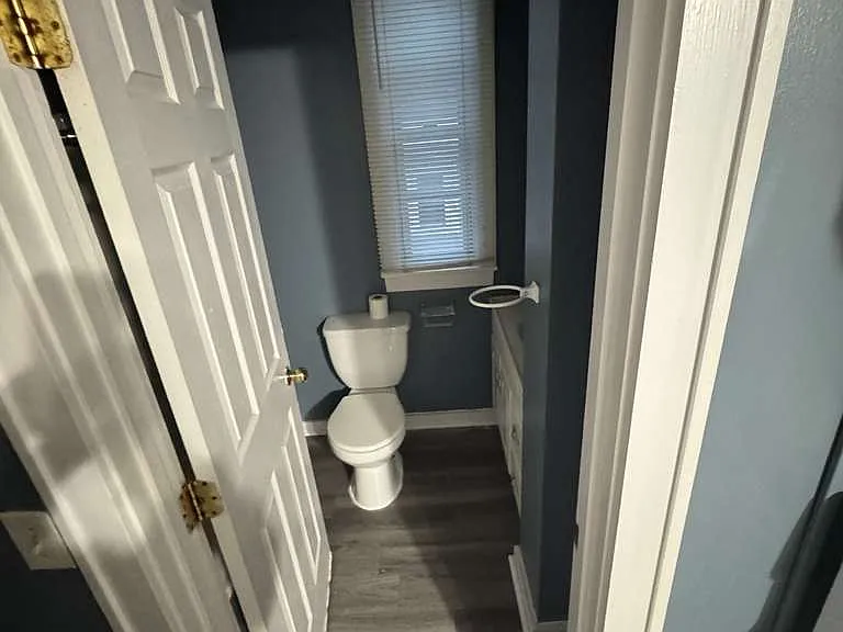 440 Laurel St — Photo 9