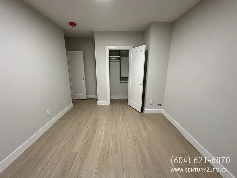 20264 27a Ave #1 — Photo 5