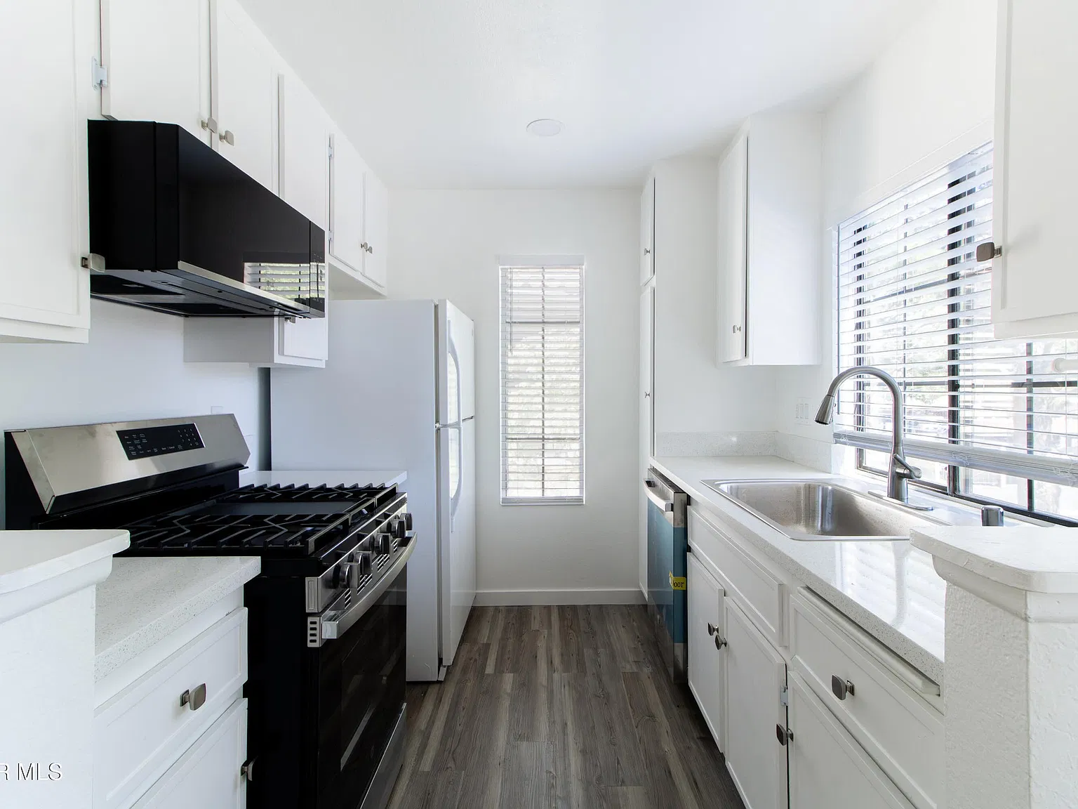 1 bed, 529 sqft, $1,975 — Photo 3