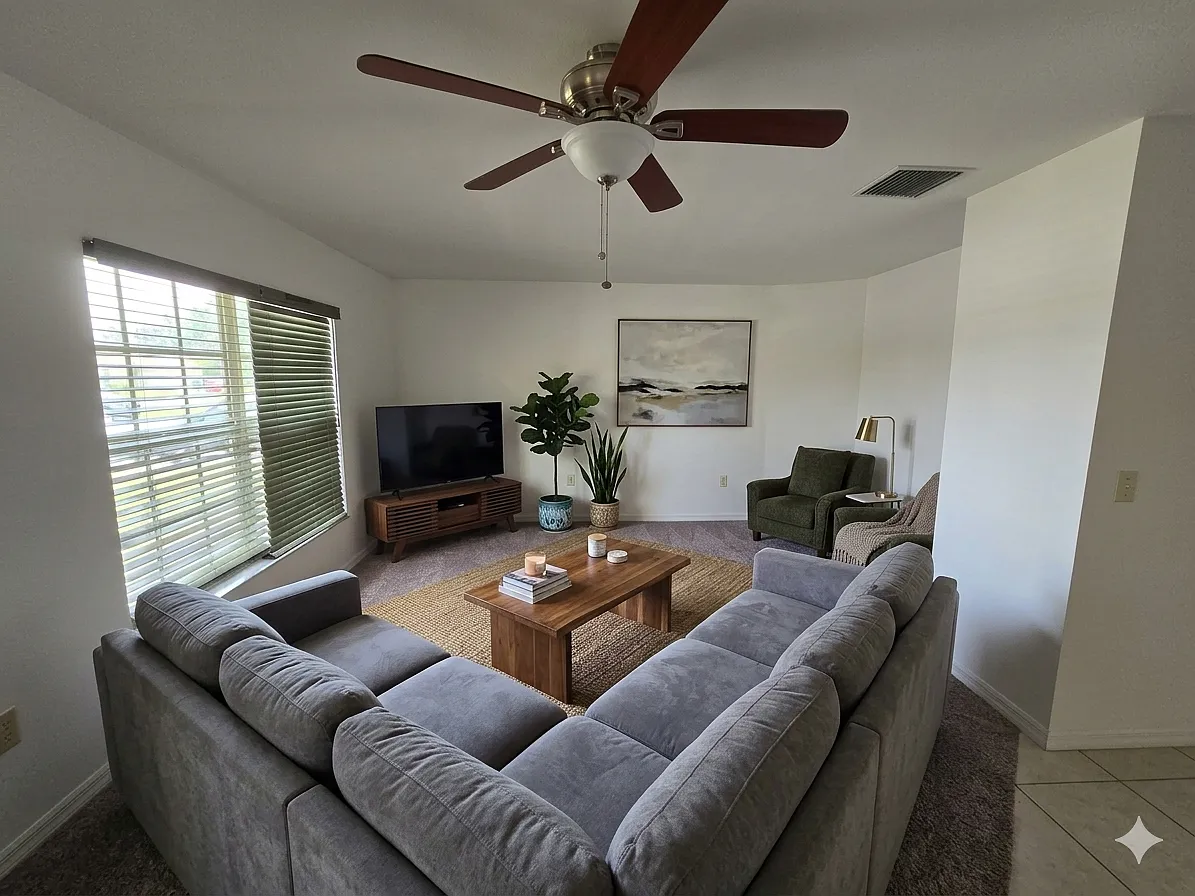 10483 Pendleton Ave — Photo 3