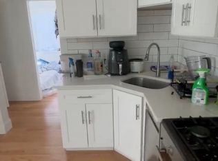 36 Hemenway St #22, Boston, MA 02115
