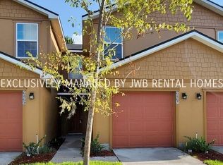 6867 Lake Mist Ln, Jacksonville, FL 32210