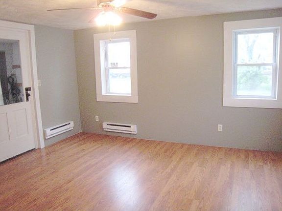 5th image of 608 Marlo Ave