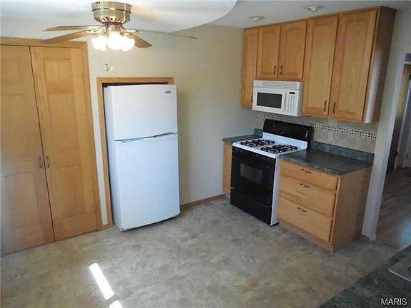 5th image of 538 Holiday Ave