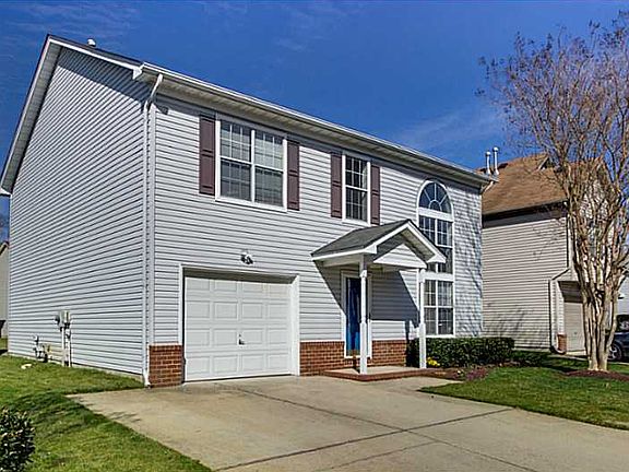 5th image of 2134 Holly Berry Ln