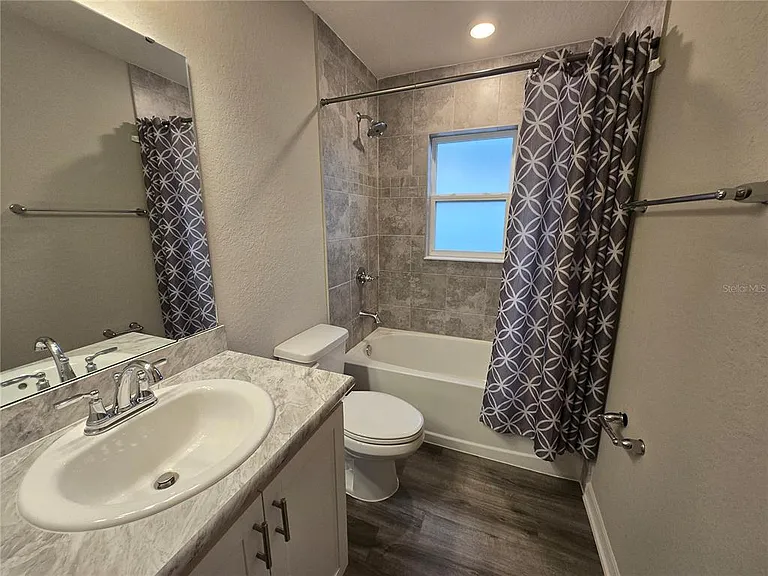 1352 Mountain Flower Ln — Photo 32