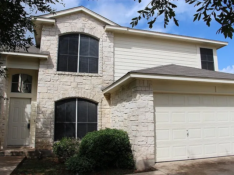 3414 Flowstone Ln — Photo 1