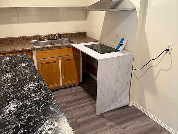 nice little kitchen