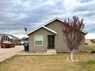 5604 Stoneview Ave, Williston, ND 58801