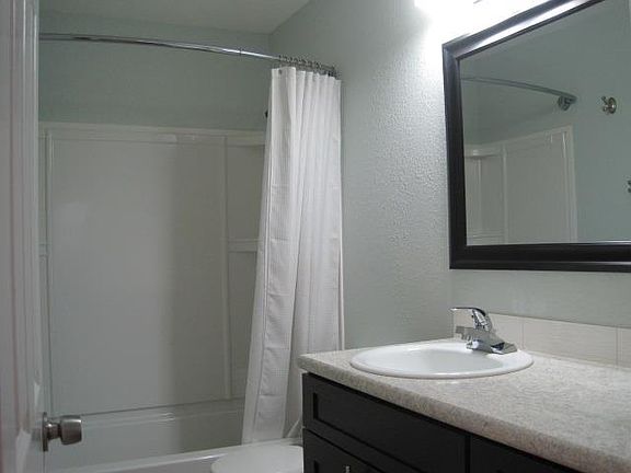 3rd image of 2063 Lark Dr