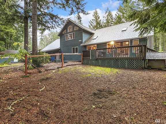 5th image of 7333 Beauchamp Ln NW