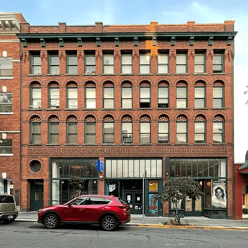 Eastern Hotel Photo 1
