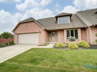 317 Pheasant Run Ln, Findlay, OH 45840