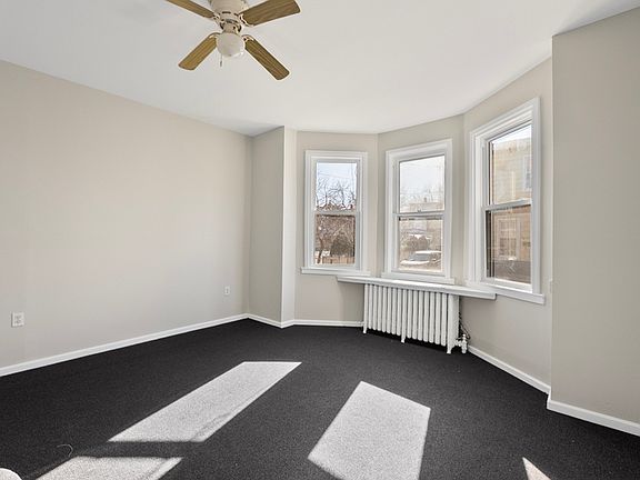 4th image of 407 Somerset St