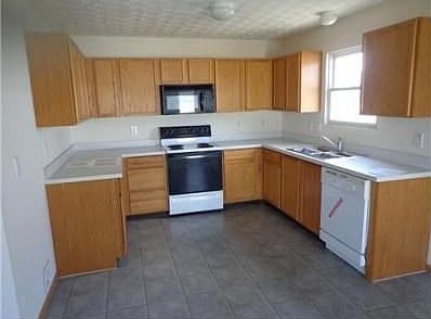 3rd image of 1020 Braxton Blvd