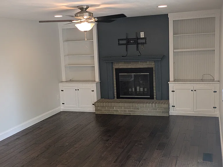 Streamvale Cir — Photo 17