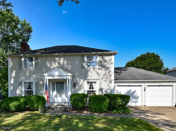 3380 Thomson Cir, Rocky River, OH 44116