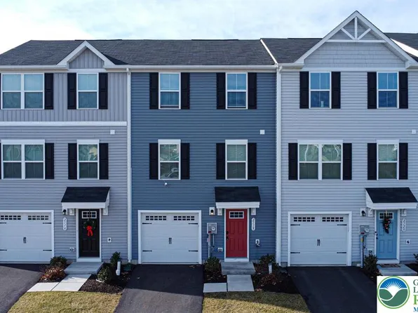 2118 Cross Country Rd, Northampton, PA 18067