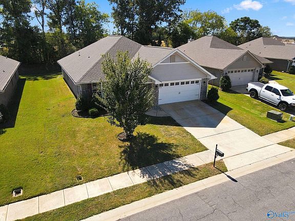 3rd image of 154 Abercorn Dr
