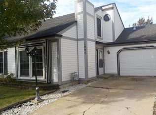 1997 Comanche Trl, Round Lake Beach, IL 60073