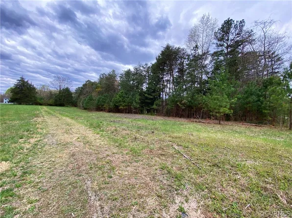 2735 Three Bridge Rd, Powhatan, VA 23139