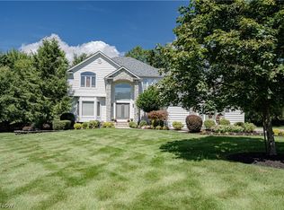 28495 Blue Pond Trl, Solon, OH