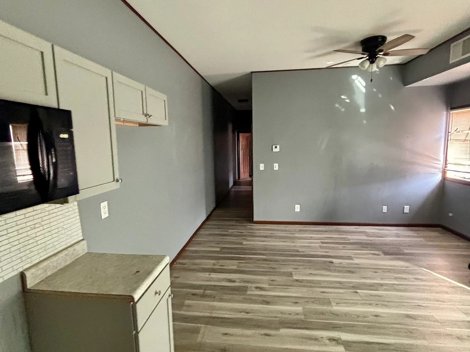 3 bed, 1200 sqft, $1,200 — Photo 4
