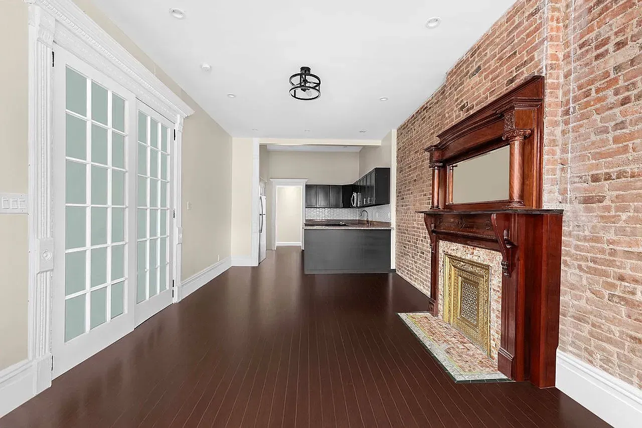 621 Macon Street — Photo 2