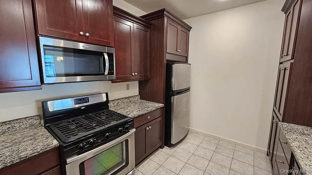 Building Photo - 207 Canter Ct