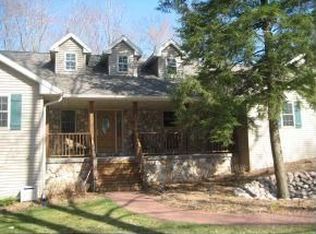 4762 Pine Ln, Green Bay, WI 54313