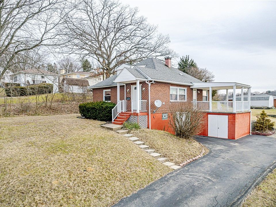 1st image of 1059 Summit Dr
