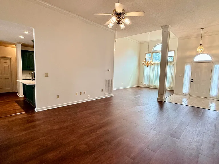 113 Nobleton Ln NW — Photo 6