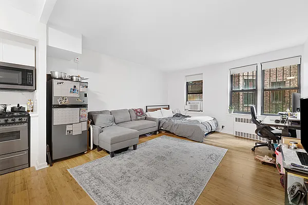 Rented by REAL New York | media 5