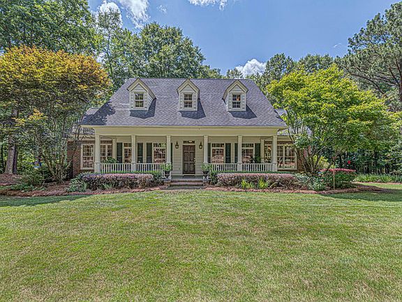 2nd image of 602 Hickory Creek Dr