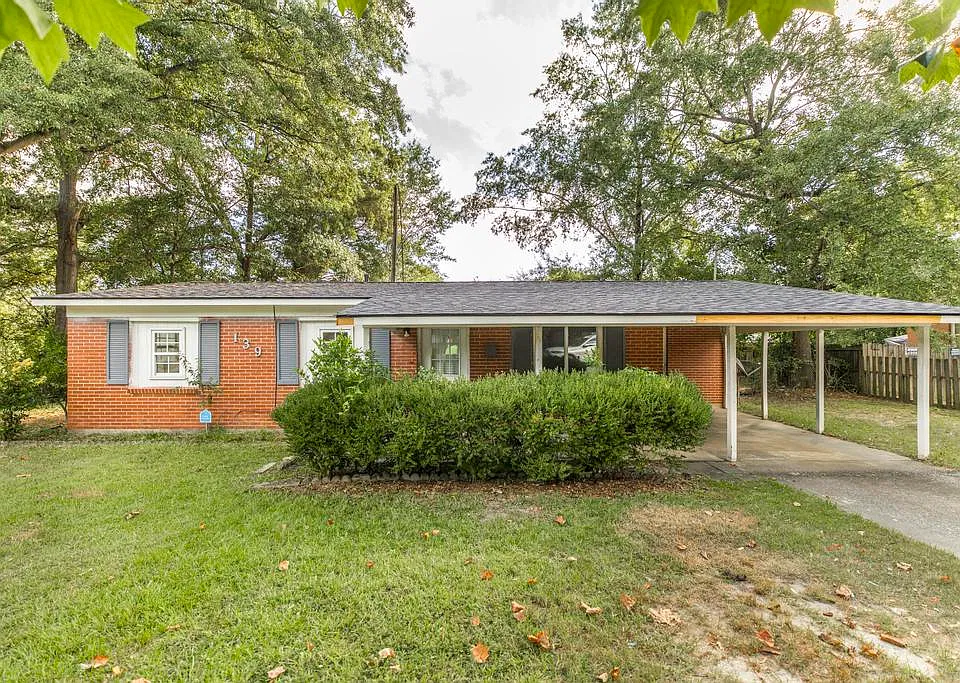 139 Edna Pl