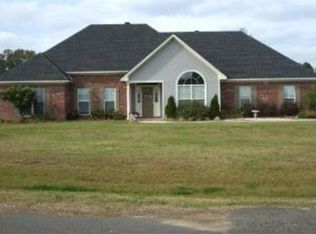 144 Nelda Cir, Stonewall, LA 71078