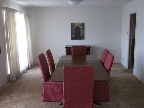 5th image of 8505 Parkland Dr