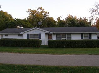 235 W Cedar St, Kirkwood, IL 61447