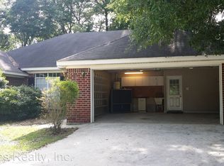 540 Lakeview Woods Dr, Mobile, AL 36695