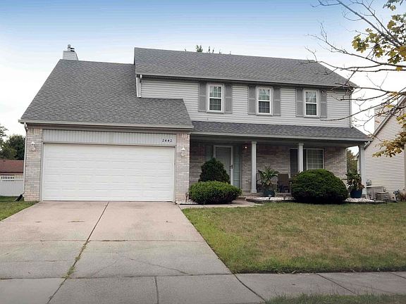 2nd image of 2442 Amber Dr
