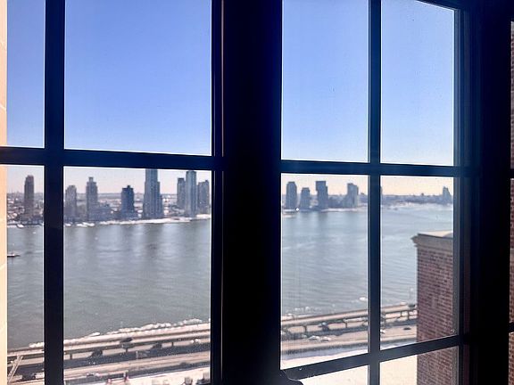 2nd image of 5 Tudor City Pl APT 2135