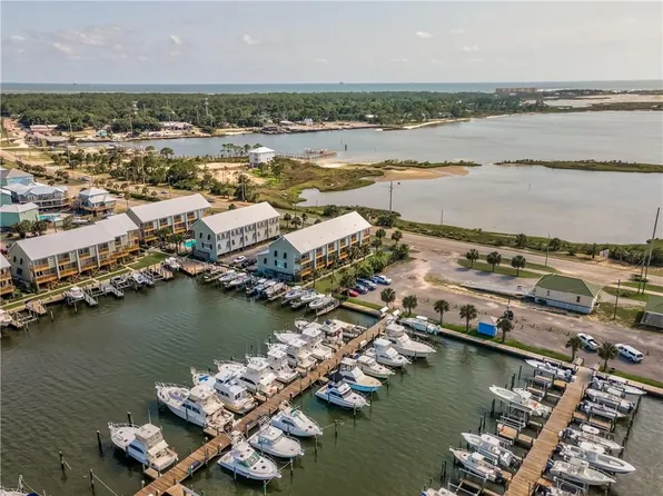 630 Lemoyne Dr #8D, Dauphin Island, AL 36528